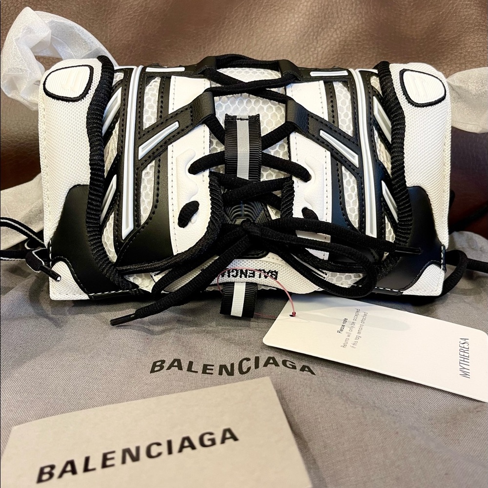 NWT Balenciaga Sneakerhead hourglass handbag Mini crossbody PhoneHolder leather
